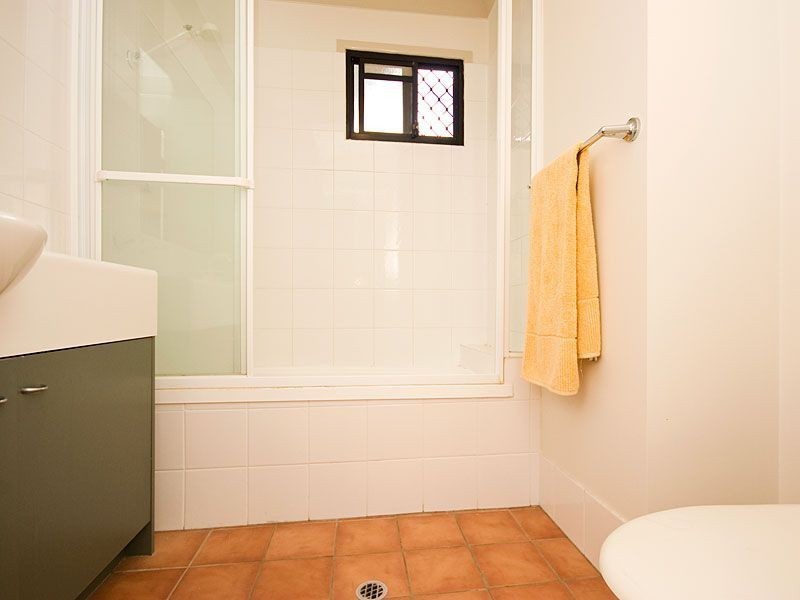 2/23A Ronmack, Chermside QLD 4032