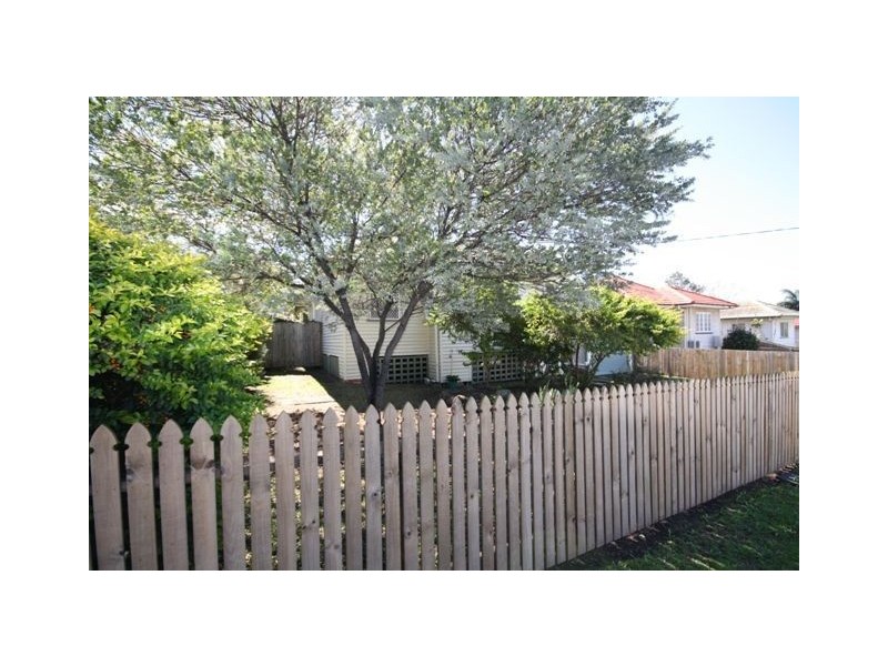 257 Hamilton Road, Chermside QLD 4032