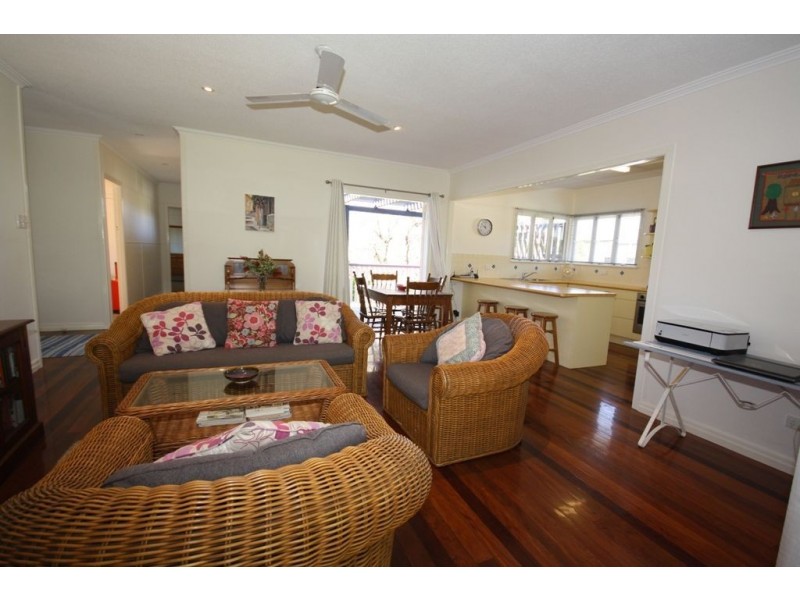 17 Norwich Street, Wavell Heights QLD 4012