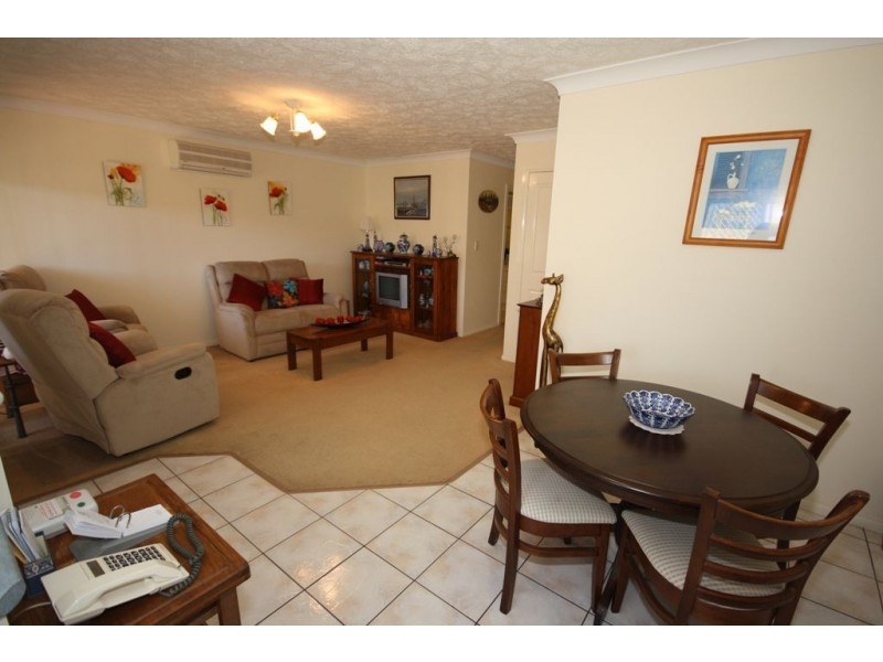 2/27 Brickfield Road, Aspley QLD 4034