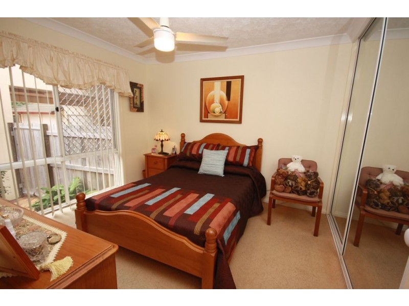 2/27 Brickfield Road, Aspley QLD 4034