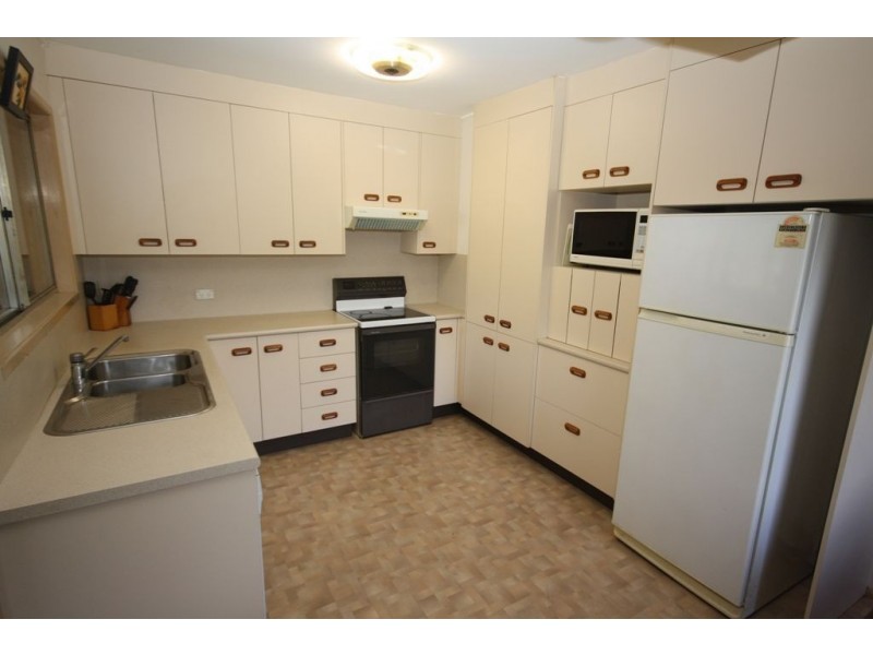 22 Albany Creek Road, Aspley QLD 4034