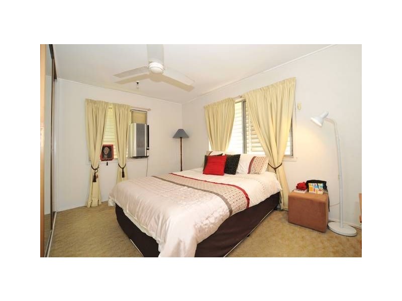 22 Albany Creek Road, Aspley QLD 4034