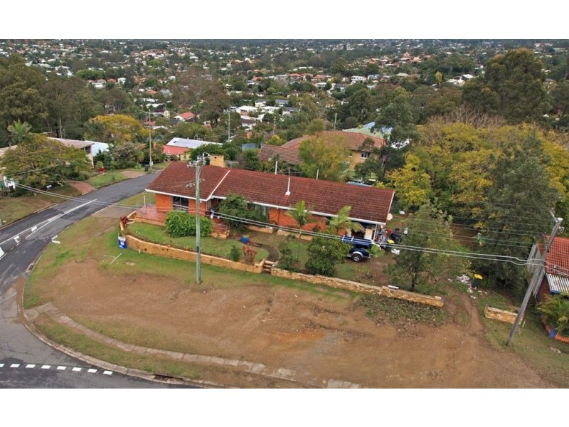 860 South Pine Road, Everton Park QLD 4053