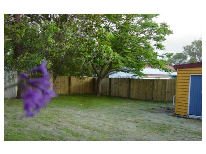 27 Church Road, Zillmere QLD 4034