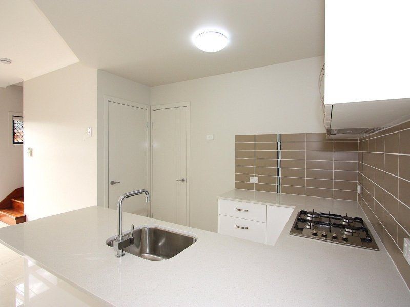 4/4 Ballantine Street, Chermside QLD 4032