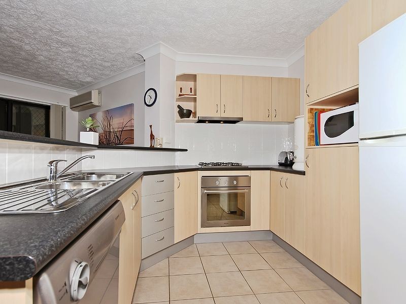 2/113 Wallace, Chermside QLD 4032