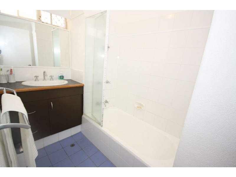 2/491 Hamilton Rd, Chermside QLD 4032