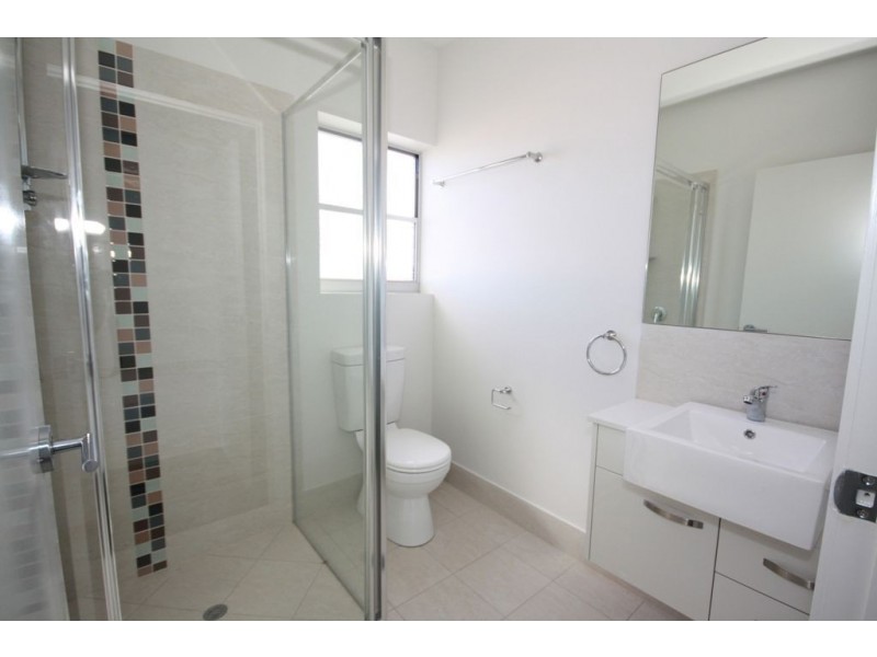 1/62 Rode Road, Wavell Heights QLD 4012