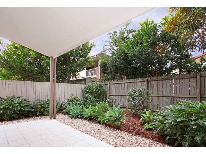 2/19 Buruda Street, Chermside QLD 4032