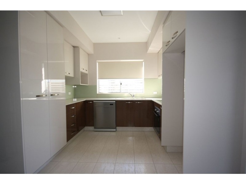 10/9 Zenith Ave, Chermside QLD 4032