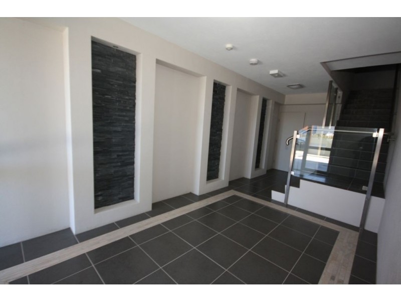 10/9 Zenith Ave, Chermside QLD 4032