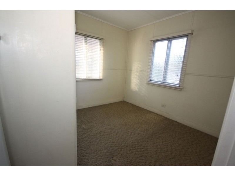 1 Pedley Street, Wavell Heights QLD 4012