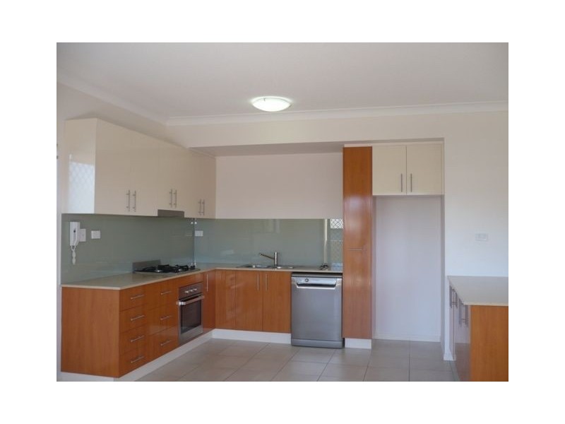 4/12 Seeney Street, Zillmere QLD 4034