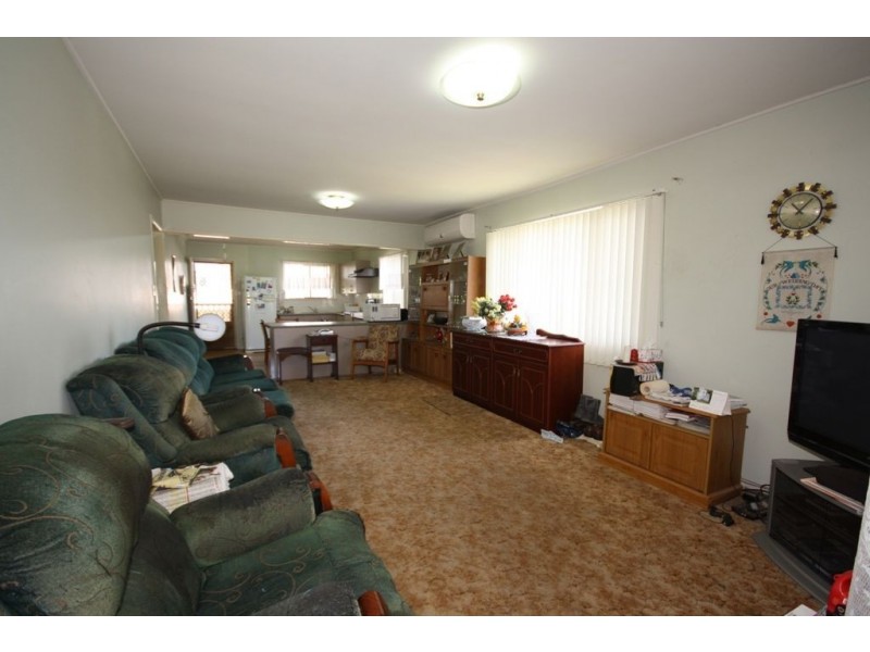 69 Barclay Street, Deagon QLD 4017