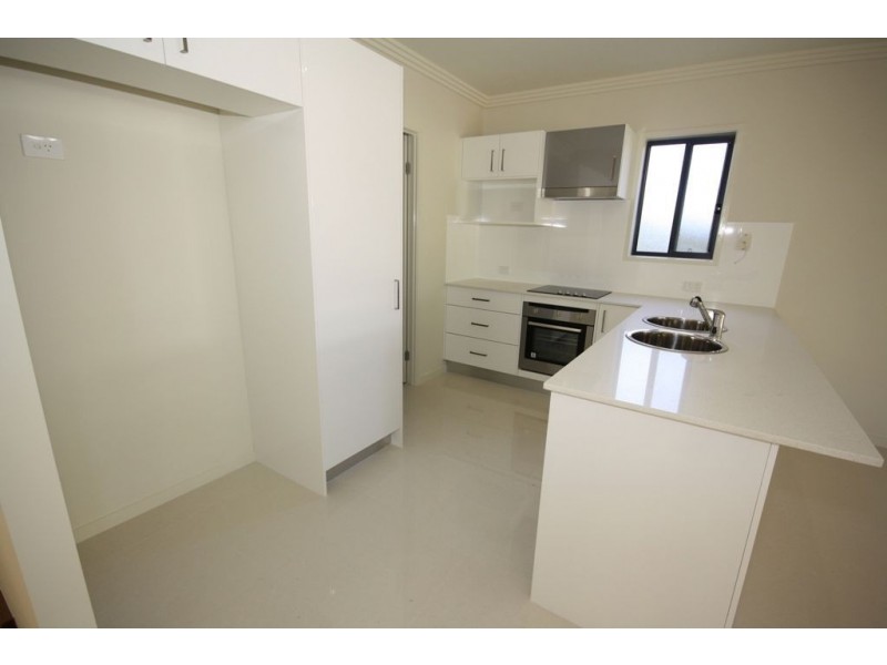 2/57 Hodgson Street, Zillmere QLD 4034