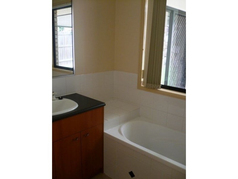 74 Lancewood Drive, Albany Creek QLD 4035