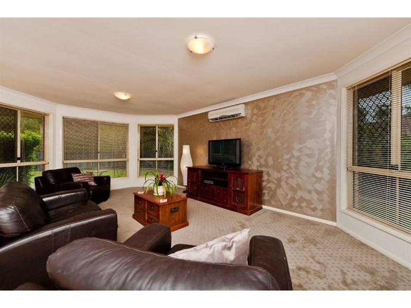 10 De Vito Place, Mcdowall QLD 4053