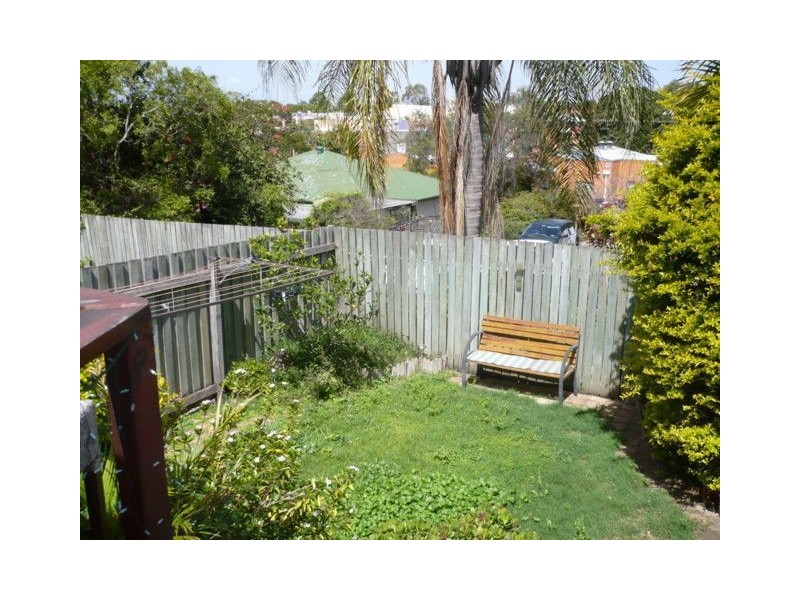 2/32 Rainey Street, Chermside QLD 4032