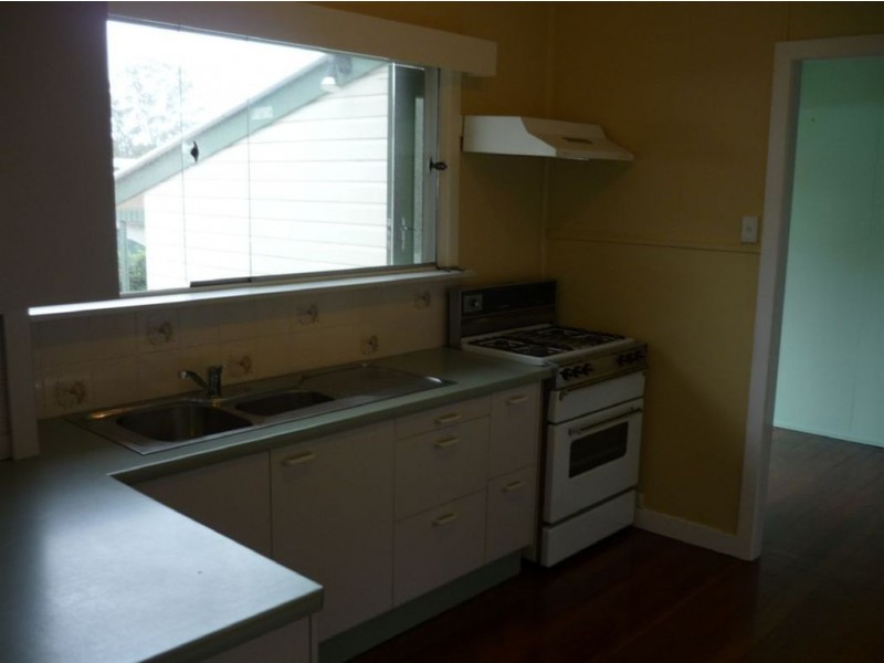 16 Strathdale Street, Aspley QLD 4034