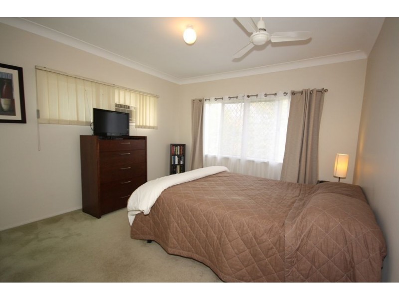 4 Monserrat Street, Chermside QLD 4032