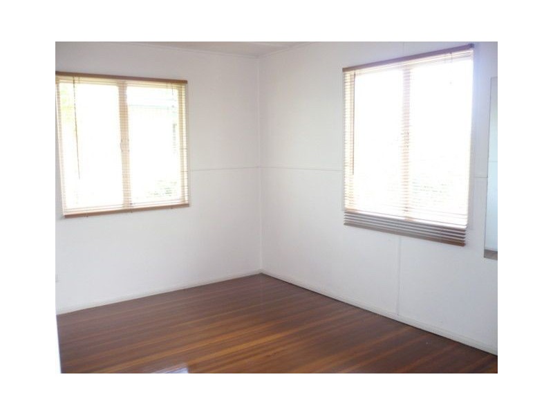 54 Pullford Street, Chermside West QLD 4032