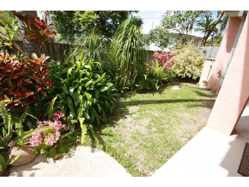 1/65 Latham Street, Chermside QLD 4032