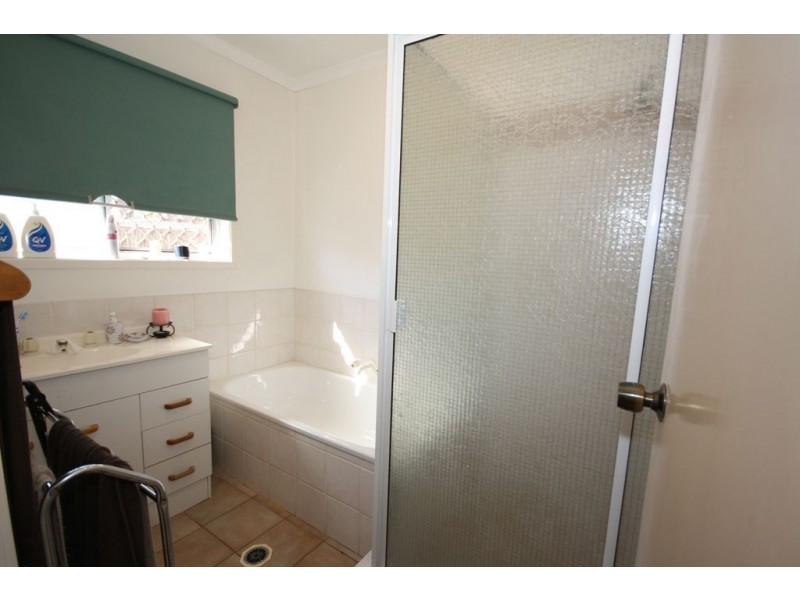 4 Bungama Street, Deagon QLD 4017