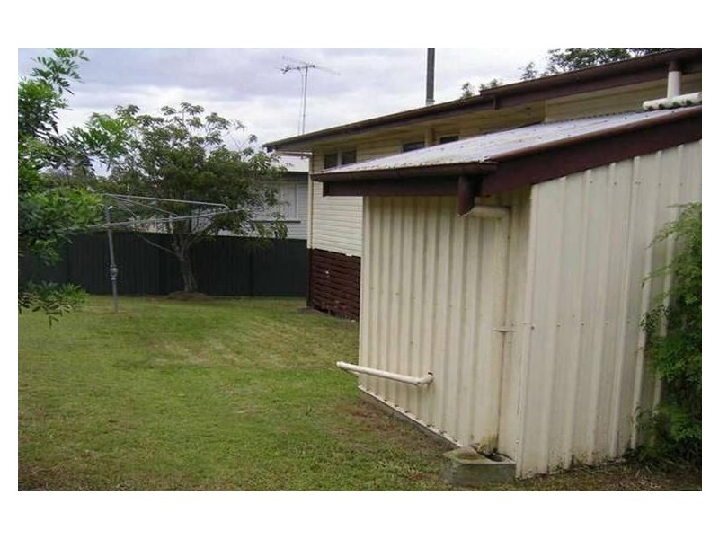 10 Sedgemore Street, Stafford Heights QLD 4053