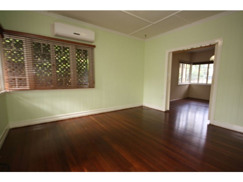 23 Davenport Street, Chermside QLD 4032