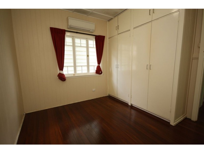 23 Davenport Street, Chermside QLD 4032