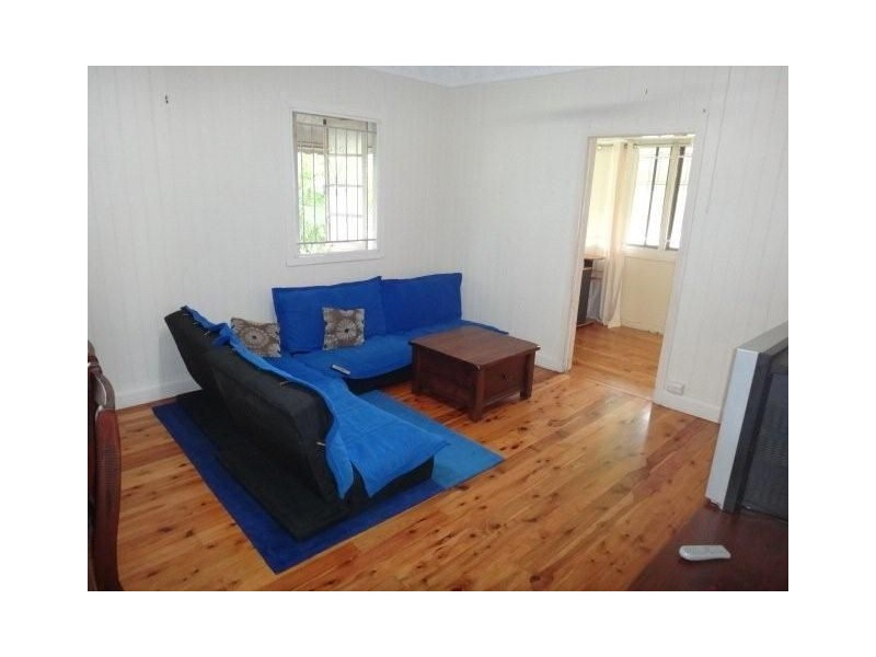 31 Hilltop Avenue, Chermside QLD 4032