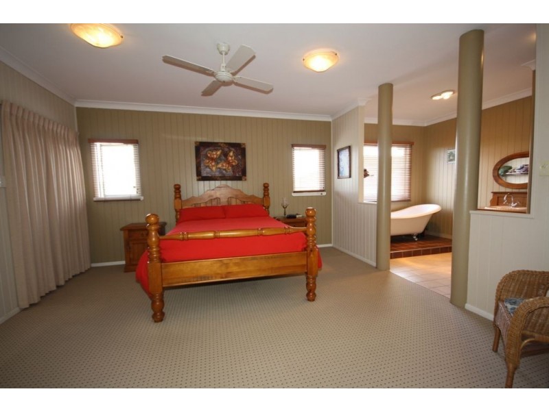 3 Ronmack Street, Chermside QLD 4032