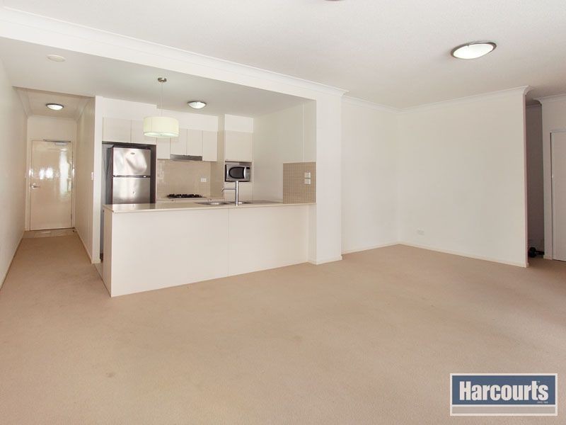 8/23-27 Playfield Street, Chermside QLD 4032