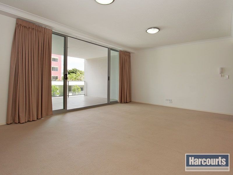 8/23-27 Playfield Street, Chermside QLD 4032