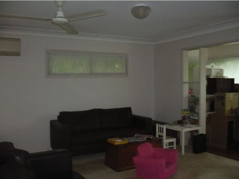 8 Lindale Street, Chermside West QLD 4032
