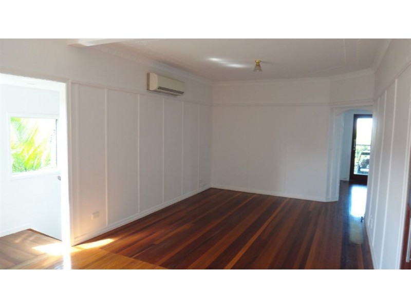 240 Rode Road, Wavell Heights QLD 4012