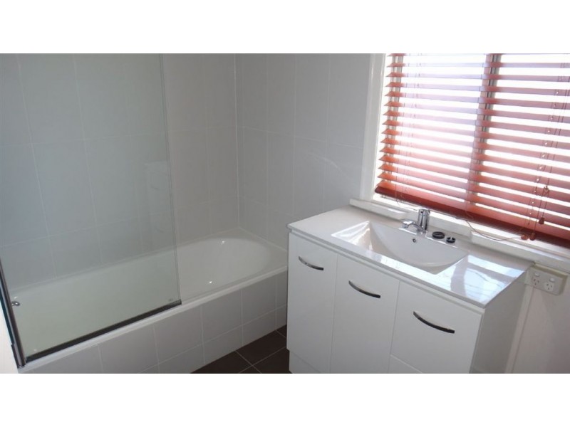 240 Rode Road, Wavell Heights QLD 4012