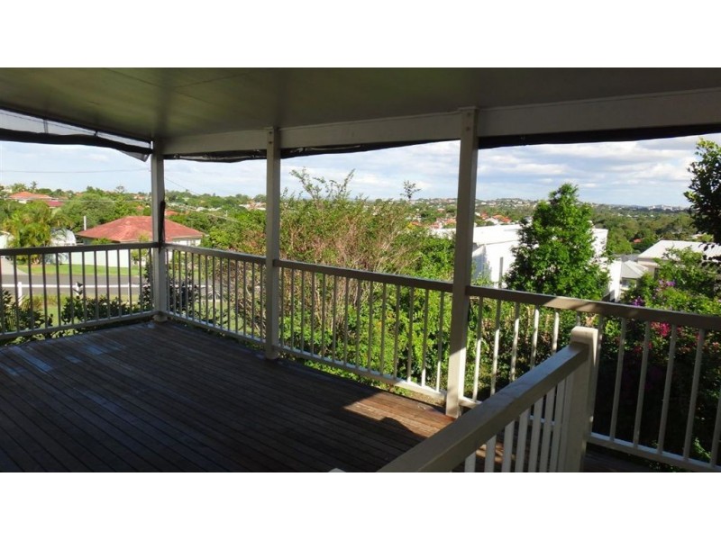 240 Rode Road, Wavell Heights QLD 4012