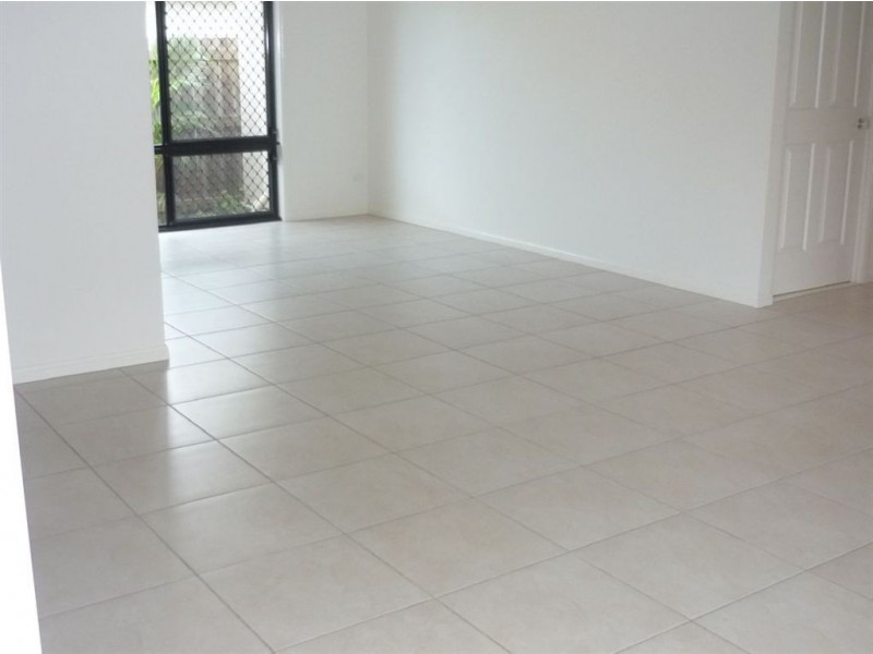 83 Cowie Rd, Carseldine QLD 4034