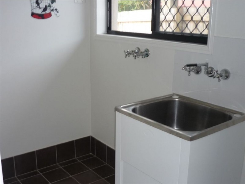 83 Cowie Rd, Carseldine QLD 4034