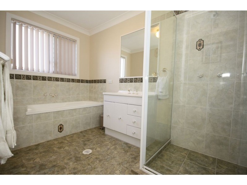 69 Warrego Crt, Murrumba Downs QLD 4503