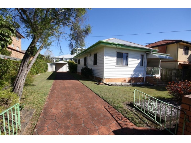 9 Greenbank Street, Chermside QLD 4032