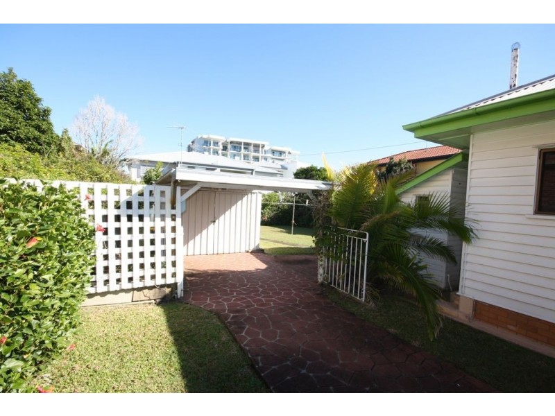 9 Greenbank Street, Chermside QLD 4032