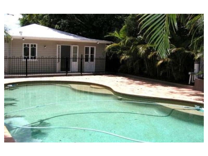 132 Kedron Park Road, Wooloowin QLD 4030