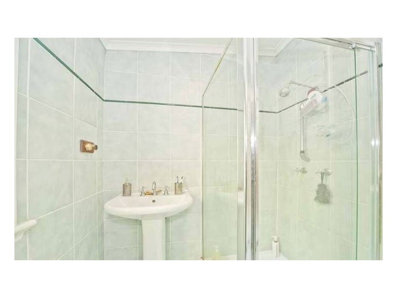 132 Kedron Park Road, Wooloowin QLD 4030