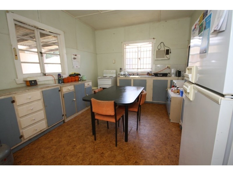 4 Balerang Street, Stafford QLD 4053