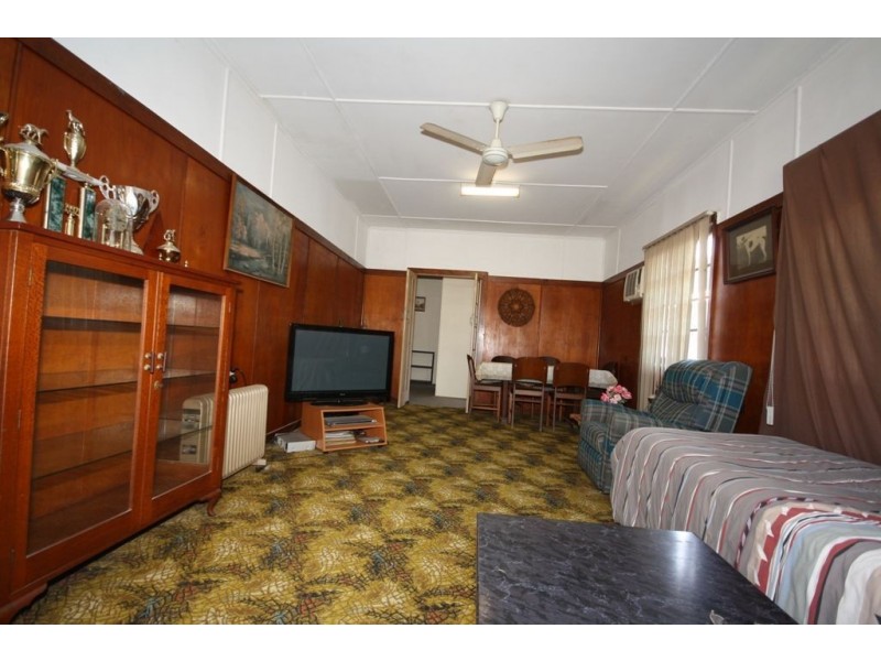 4 Balerang Street, Stafford QLD 4053