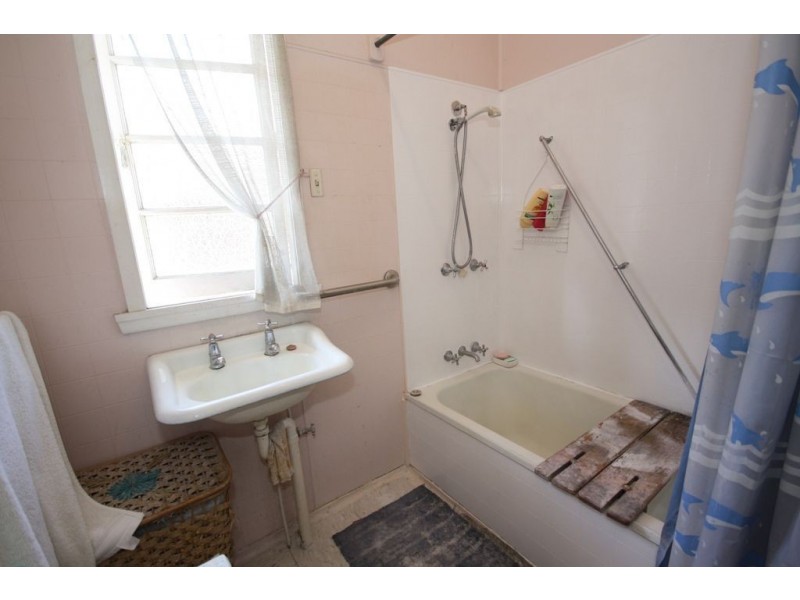 4 Balerang Street, Stafford QLD 4053