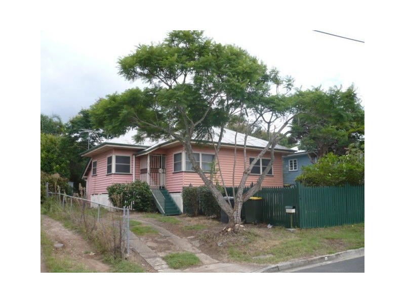 14 Miller Street, Chermside QLD 4032